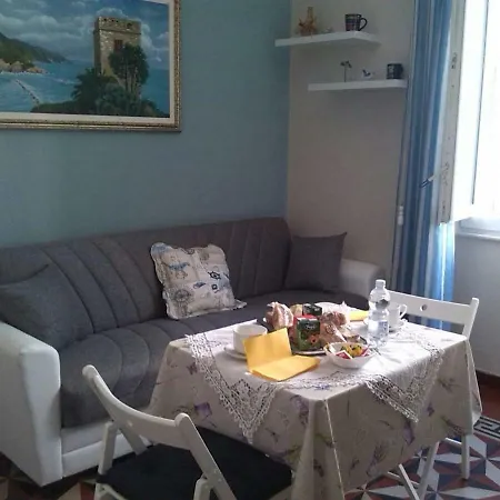 Profumo Di Casa لا سبيتسْيا